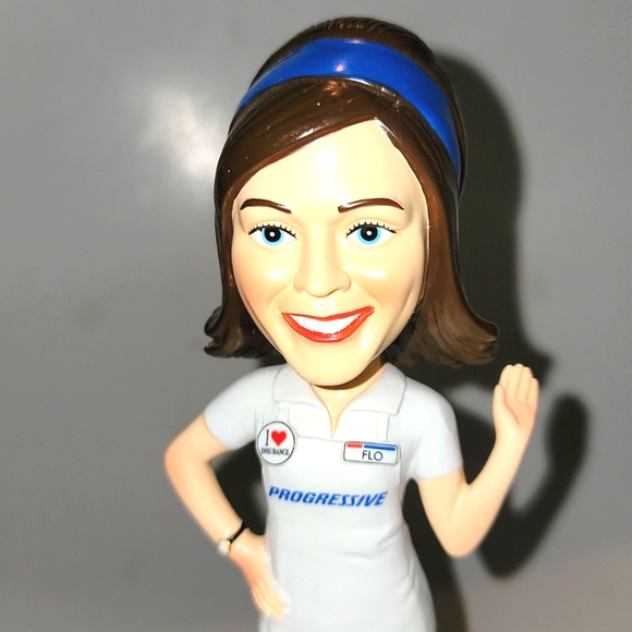 FLO BOBBLEHEAD FIGURINE PROGRESSIVE INSURANCE - Picture 4 of 10